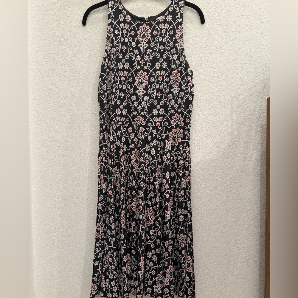 LOFT Navy and White Floral Dress